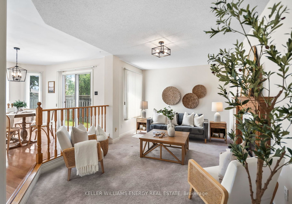 19-springsyde-street-whitby-ontario-e12291674