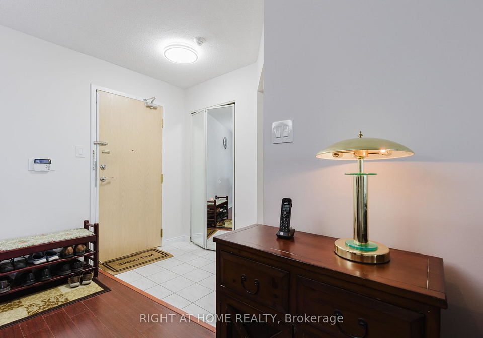 1-greystone-walk-drive-scarborough-ontario-e12292100