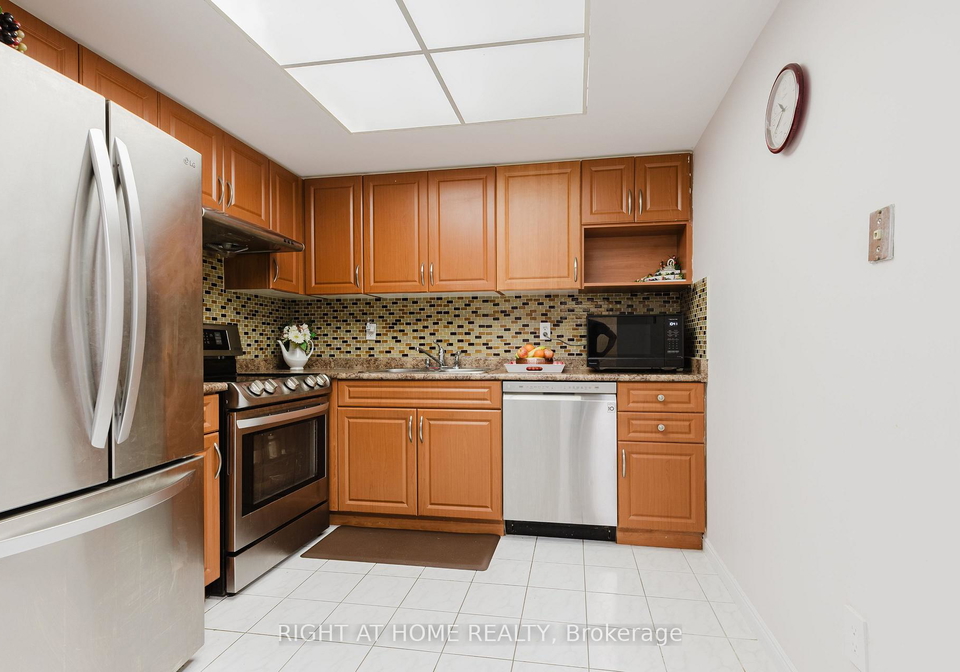1-greystone-walk-drive-scarborough-ontario-e12292100