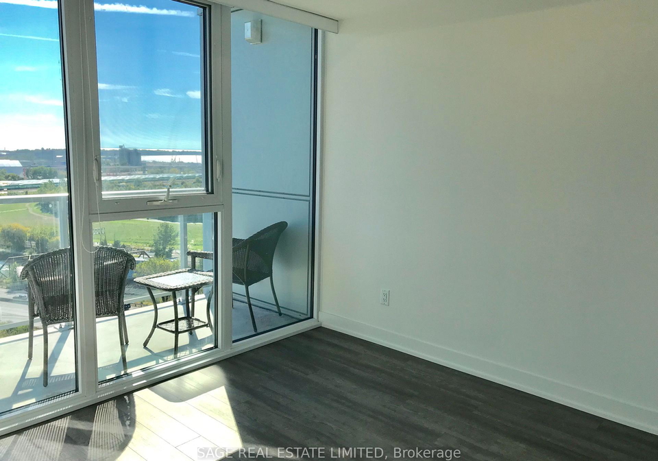 15-baseball-place-toronto-ontario-e12292299