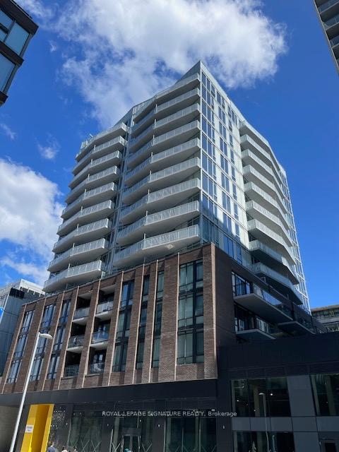 45-baseball-place-toronto-ontario-e12293218