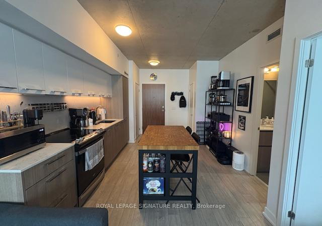45-baseball-place-toronto-ontario-e12293218