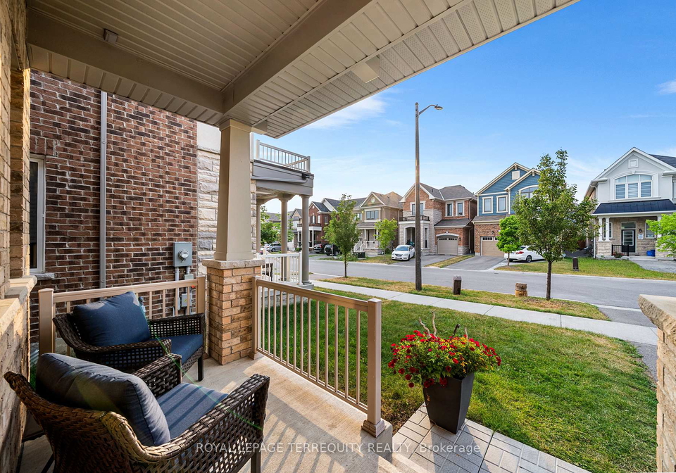 125-westfield-drive-whitby-ontario-e12294035