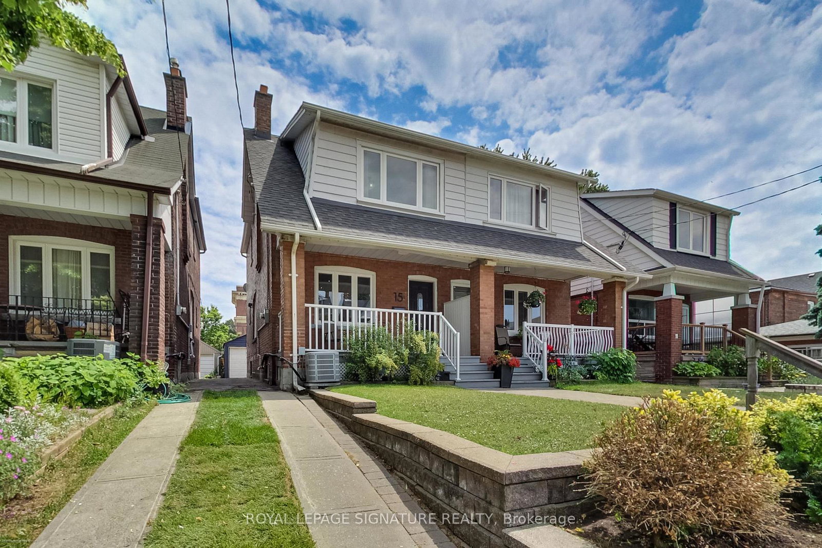 15-glebeholme-boulevard-east-york-ontario-e12294352