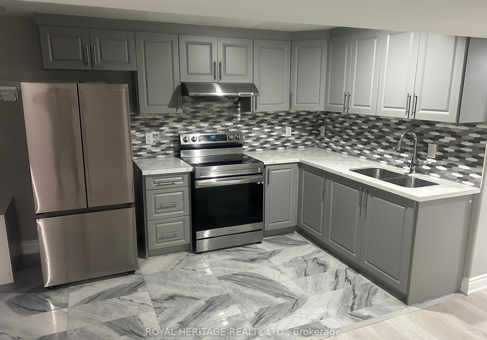 11-bellotti-crescent-ajax-ontario-e12296243