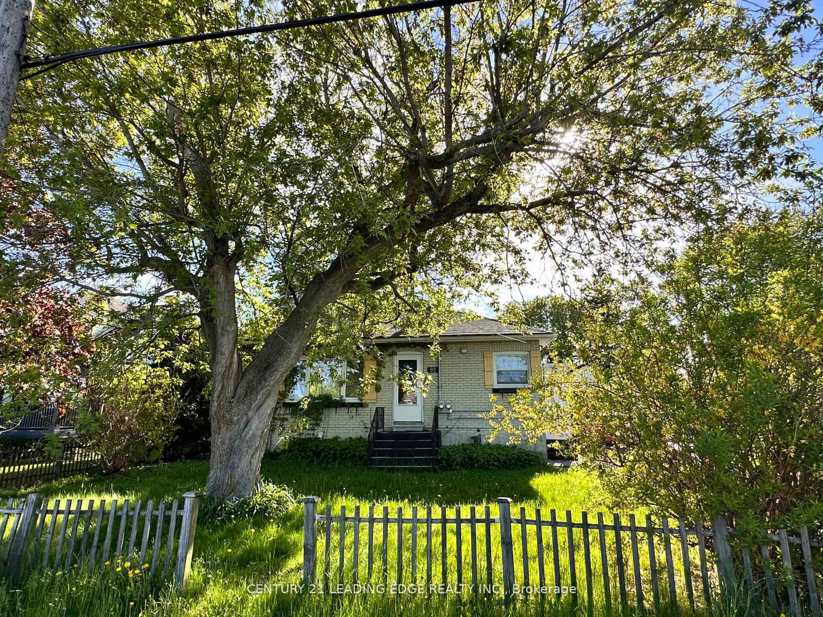 92-thickson-road-n-n-whitby-ontario-e12296324
