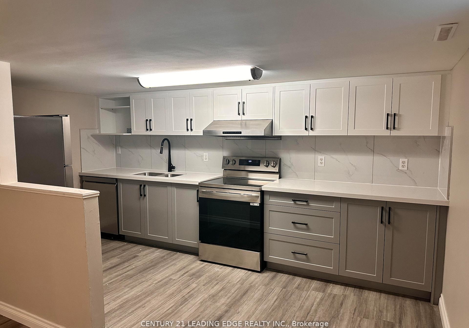 92-thickson-road-n-n-whitby-ontario-e12296324