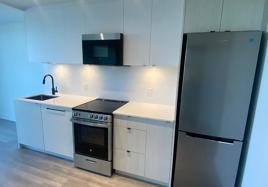 2369-danforth-avenue-toronto-ontario-e12296358