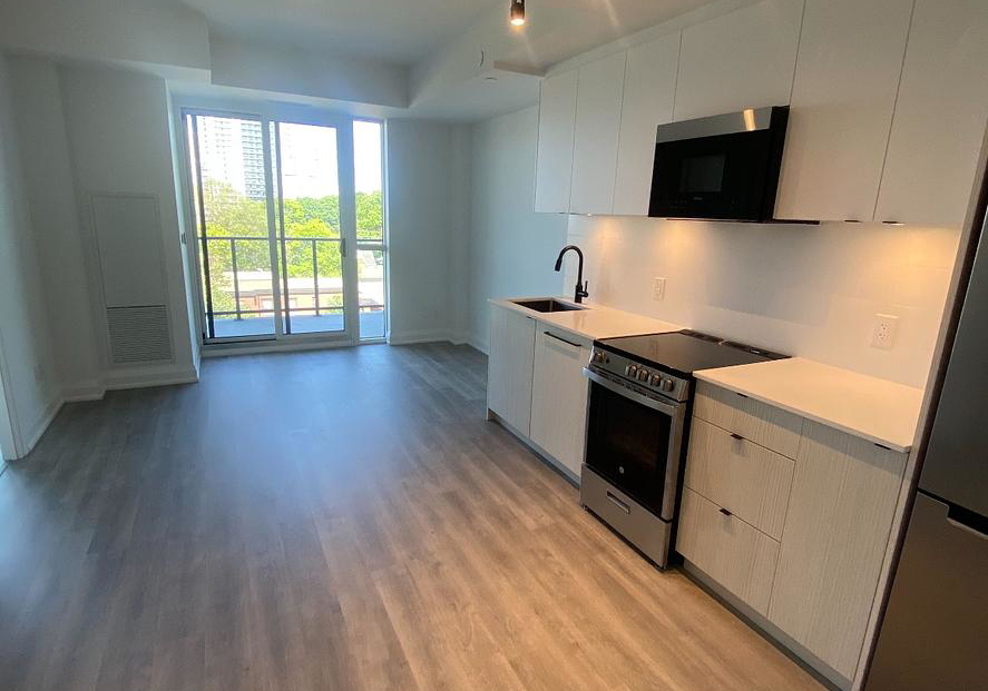 2369-danforth-avenue-toronto-ontario-e12296358