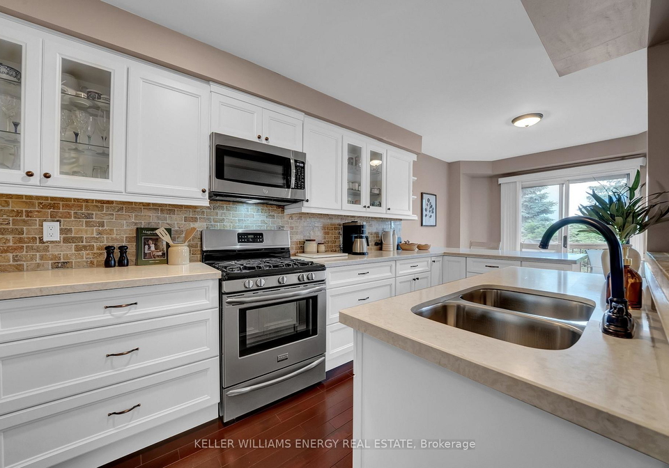 120-hibbard-drive-ajax-ontario-e12296998