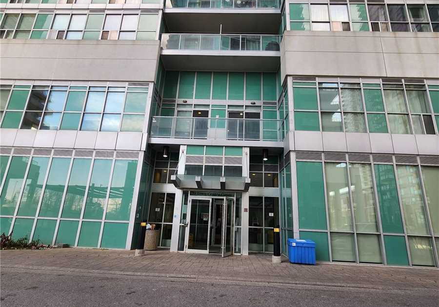 70-town-centre-court-scarborough-ontario-e12297151