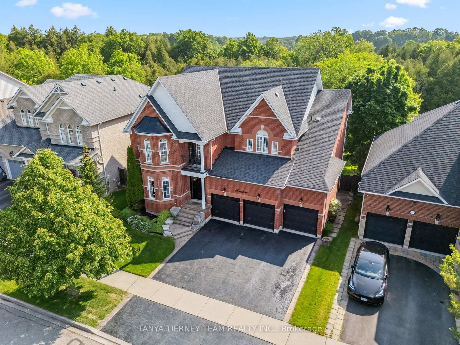 17-covington-drive-whitby-ontario-e12297567