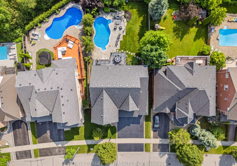17-covington-drive-whitby-ontario-e12297567