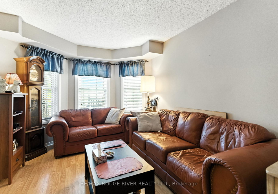 35-fencerow-drive-whitby-ontario-e12297898