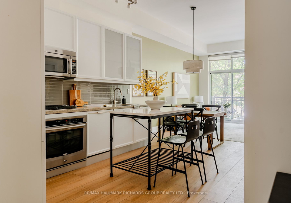 66-kippendavie-avenue-toronto-ontario-e12298458