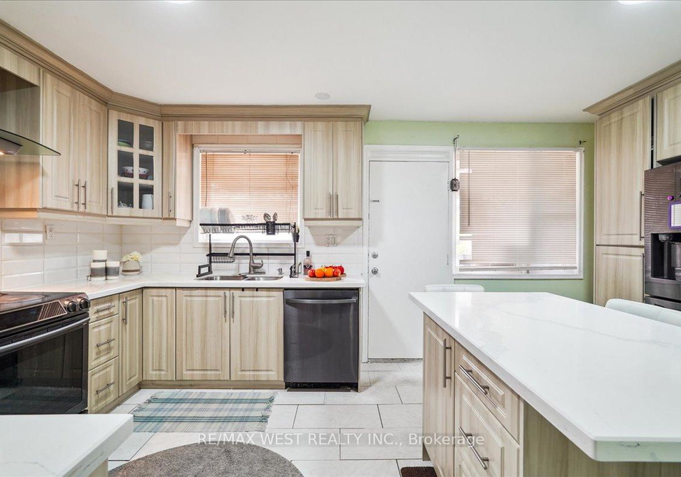 6-dubarry-avenue-scarborough-ontario-e12298506