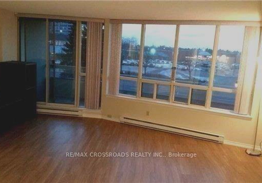 160-alton-towers-circle-scarborough-ontario-e12299109