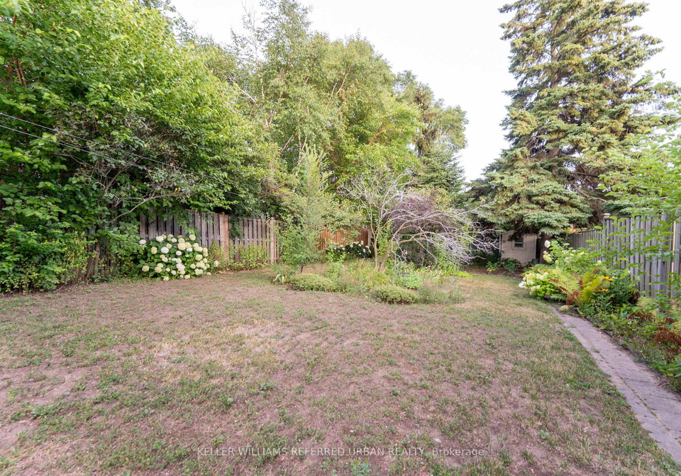 7-davis-crescent-east-york-ontario-e12299449