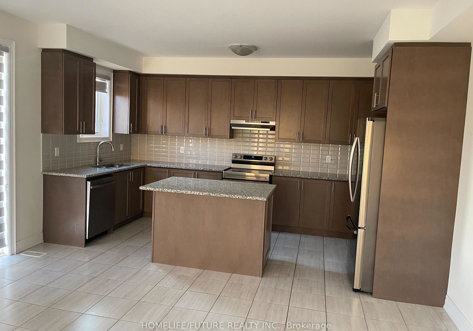 106-wamsley-crescent-clarington-ontario-e12300159