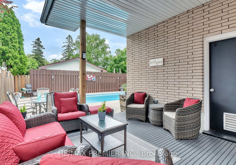 90-cayuga-avenue-oshawa-ontario-e12300412
