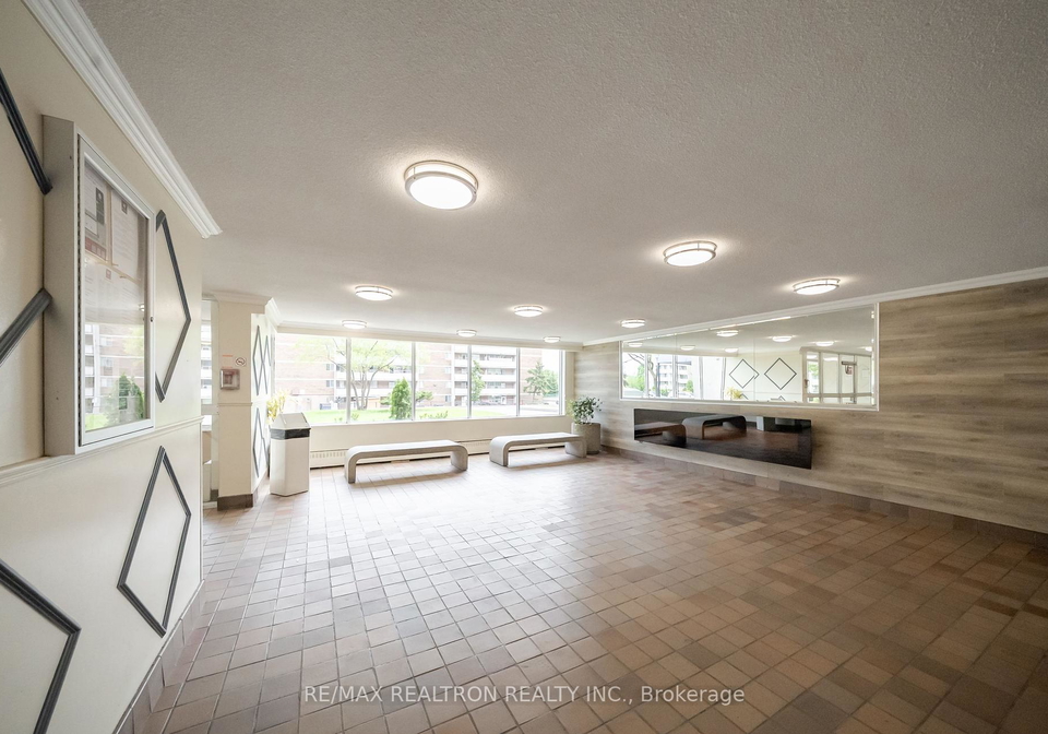 5-glamorgan-avenue-scarborough-ontario-e12300500