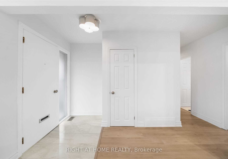 582-carlyle-court-oshawa-ontario-e12300577