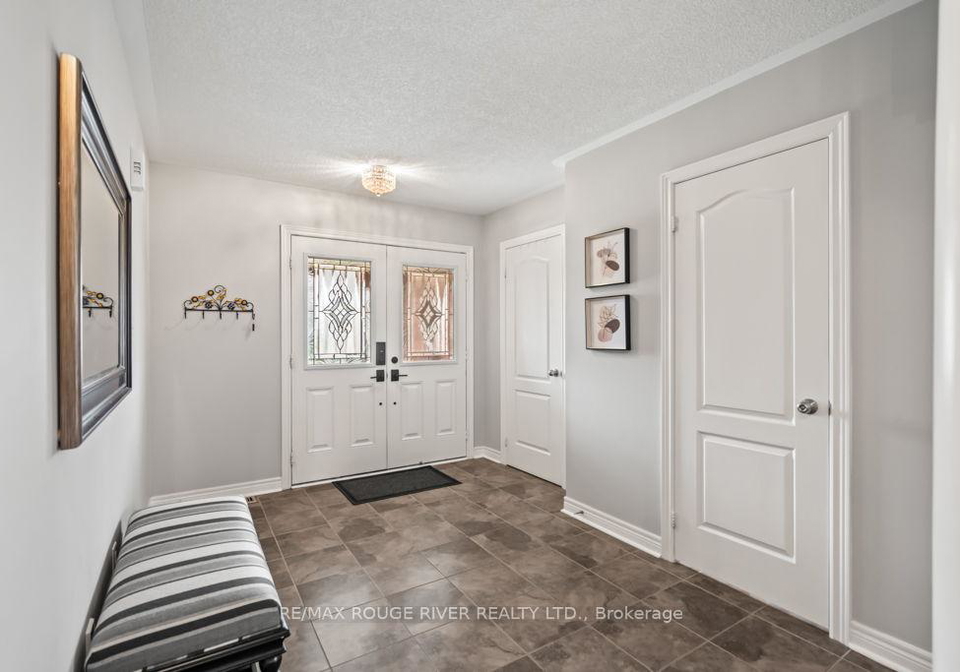 1366-harlstone-crescent-oshawa-ontario-e12300906