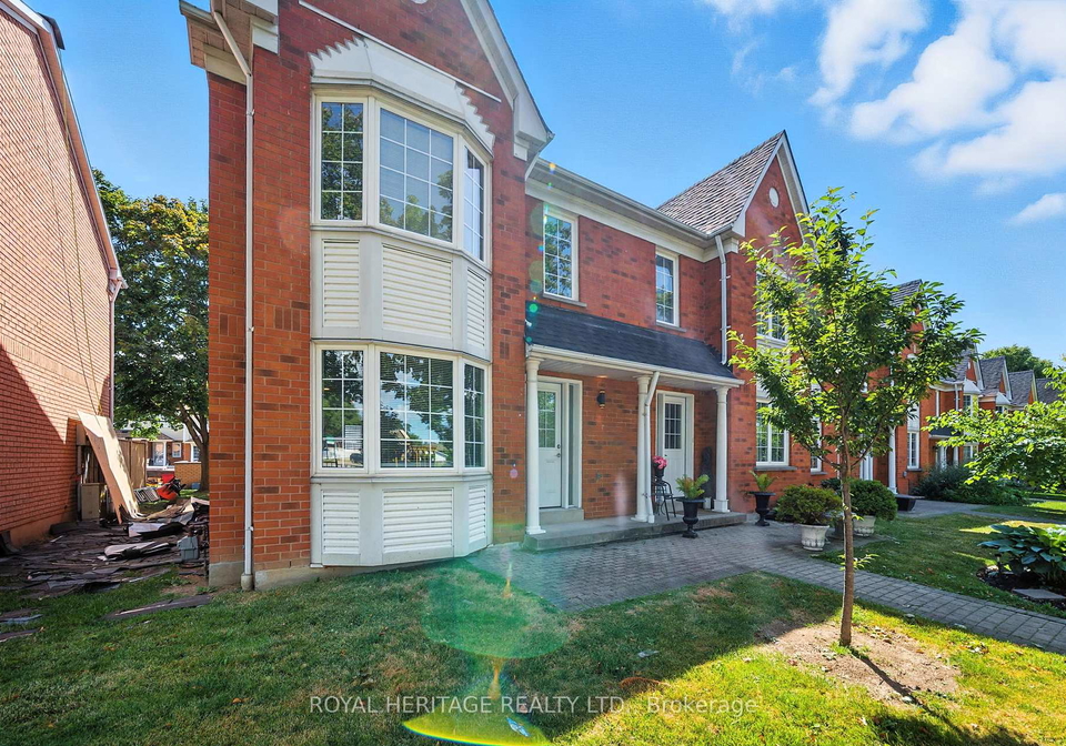 10-bassett-boulevard-whitby-ontario-e12303351
