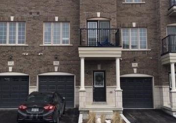 64-ferris-square-clarington-ontario-e12303767