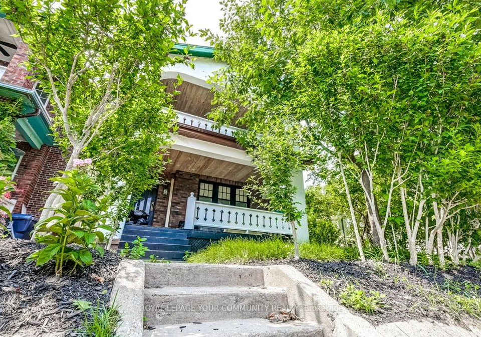 4wineva-avenue-toronto-ontario-e12303768