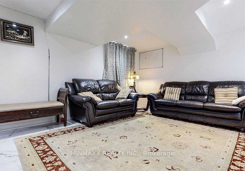 3-fairway-basement-drive-scarborough-ontario-e12303892