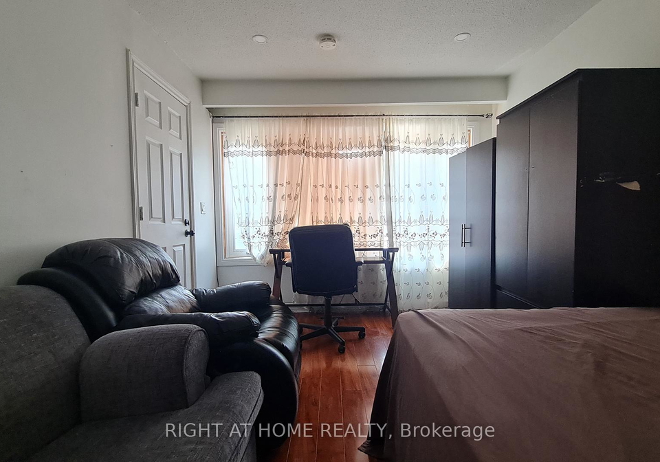 55-littleleaf-drive-scarborough-ontario-e12303918