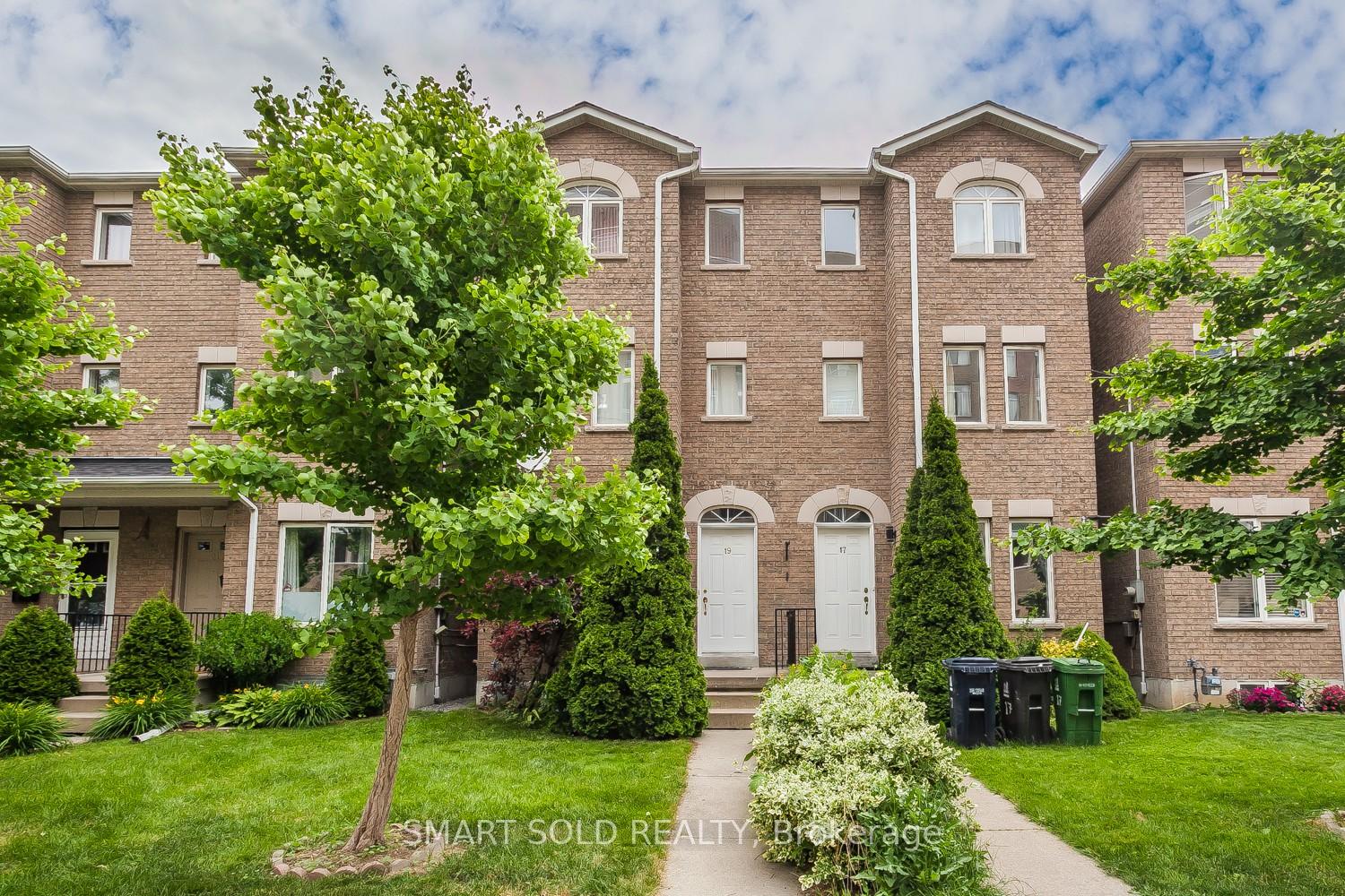 19-trent-avenue-toronto-ontario-e12303970