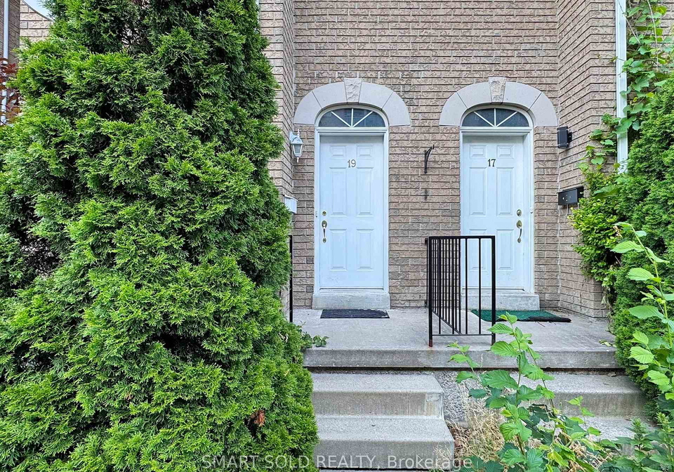 19-trent-avenue-toronto-ontario-e12303970