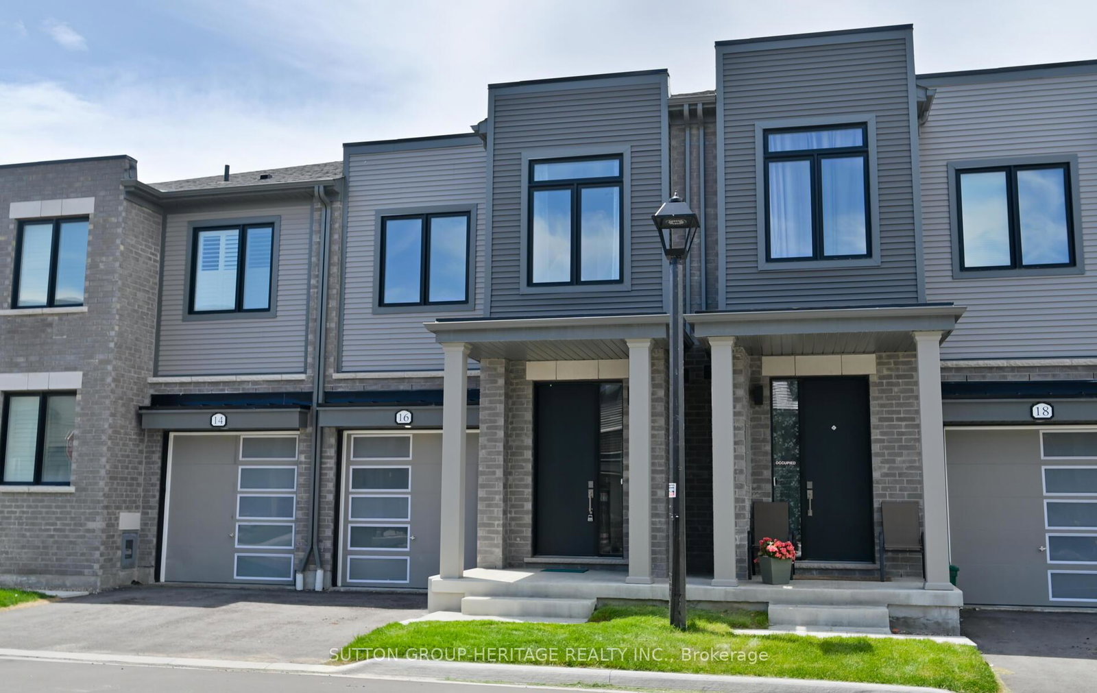 16-sorbara-way-whitby-ontario-e12304544