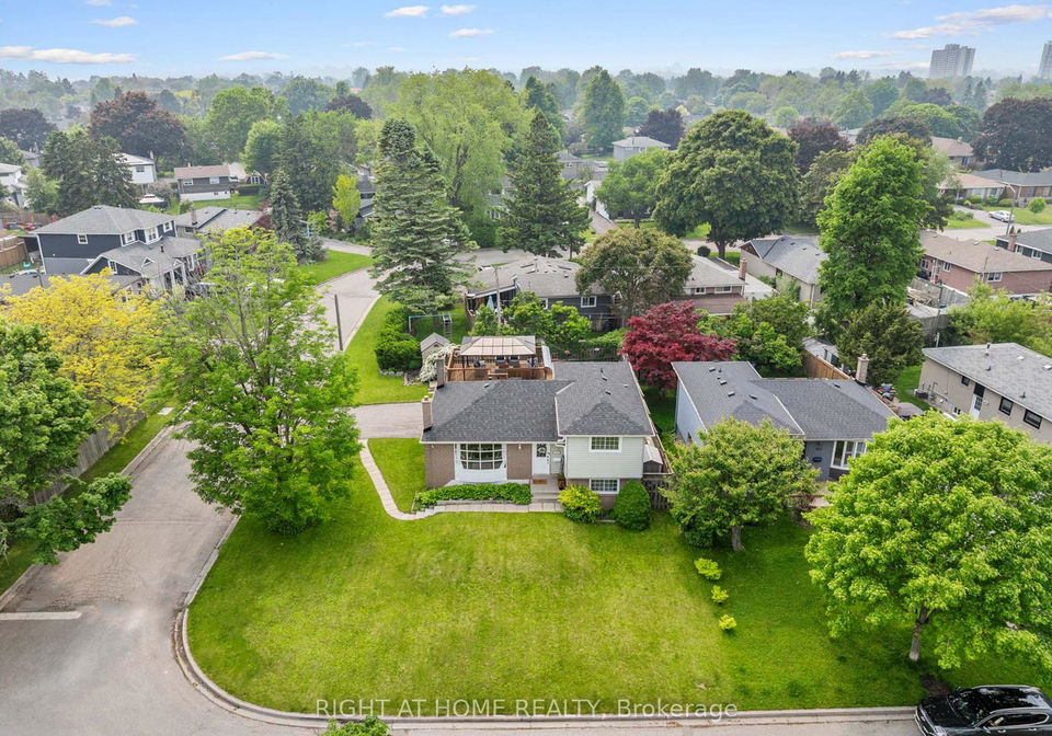 820-zator-avenue-pickering-ontario-e12304959