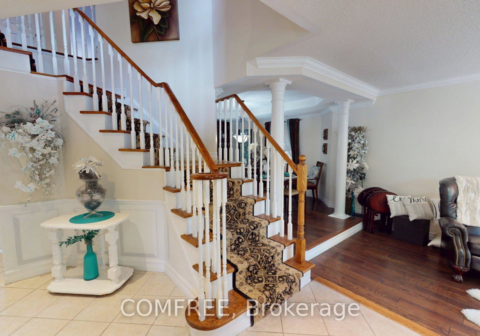 21-mcbeth-place-whitby-ontario-e12305481