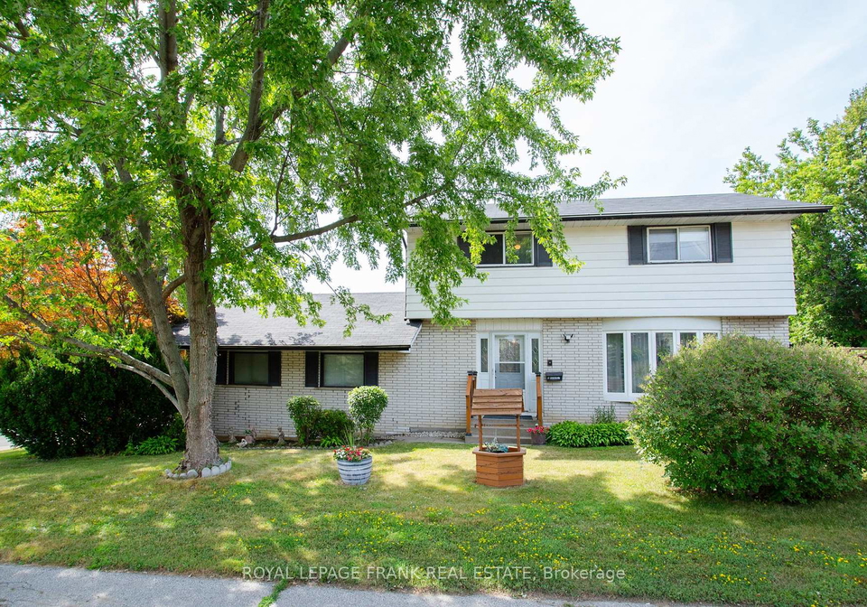 1-roosevelt-avenue-ajax-ontario-e12305706