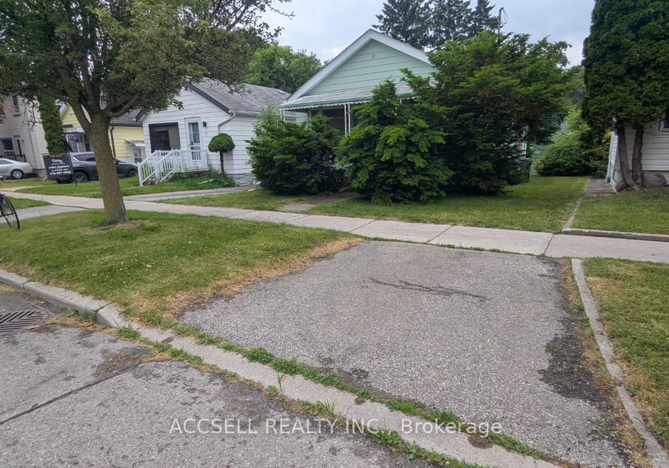 10-bexhill-avenue-scarborough-ontario-e12306499