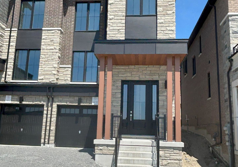 1042-valhalla-terrace-pickering-ontario-e12306944