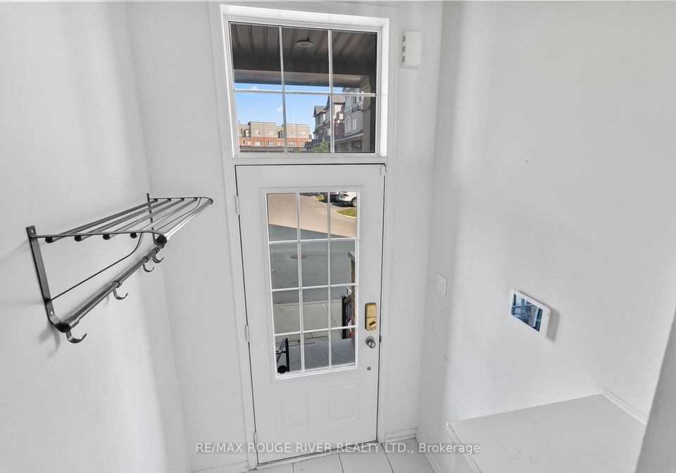 2446-bromus-path-oshawa-ontario-e12307214