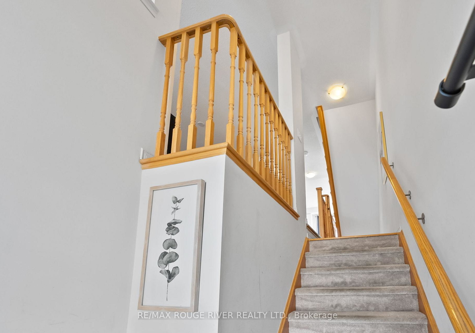 2446-bromus-path-oshawa-ontario-e12307214