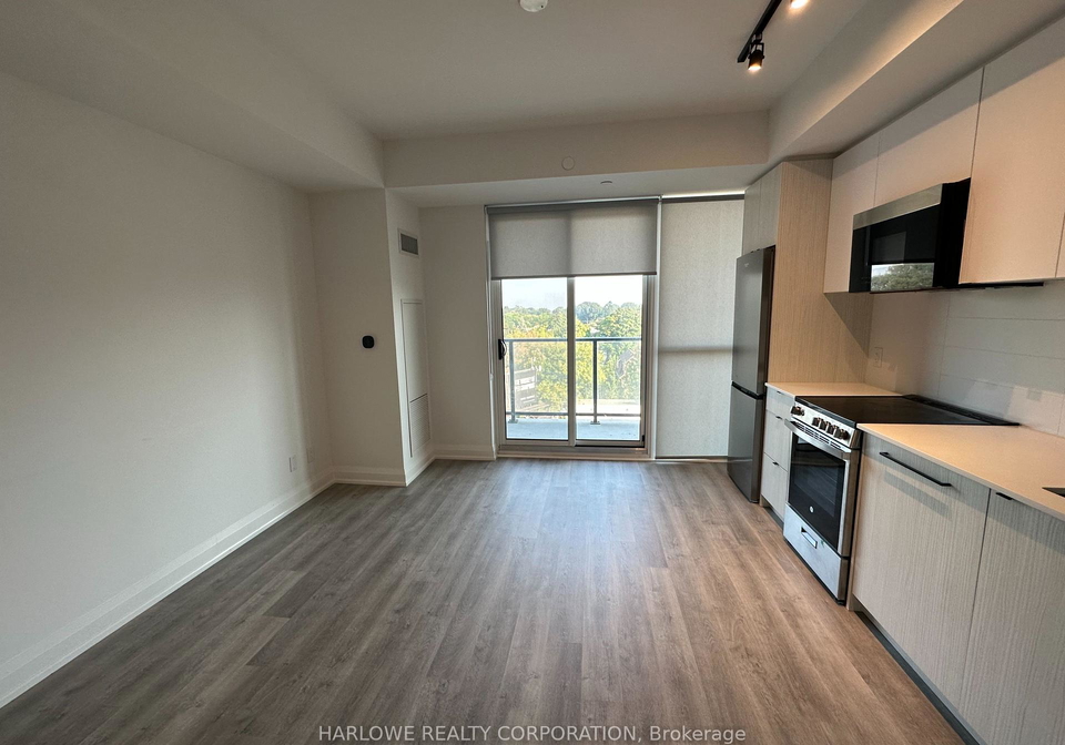 2369-danforth-avenue-toronto-ontario-e12307274