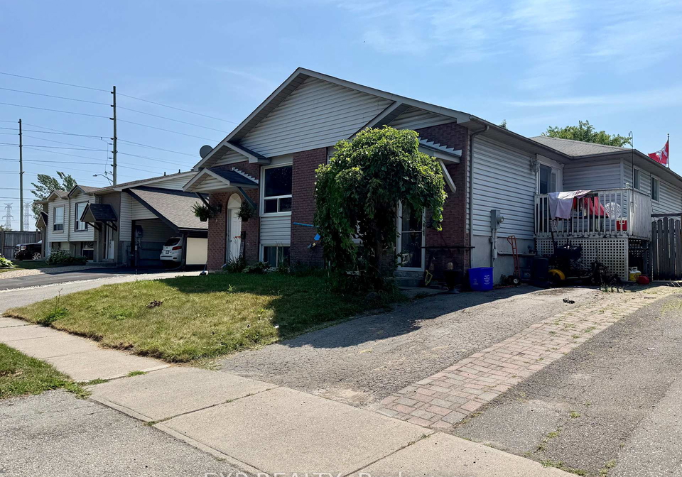 8-lockhart-gate-clarington-ontario-e12307574