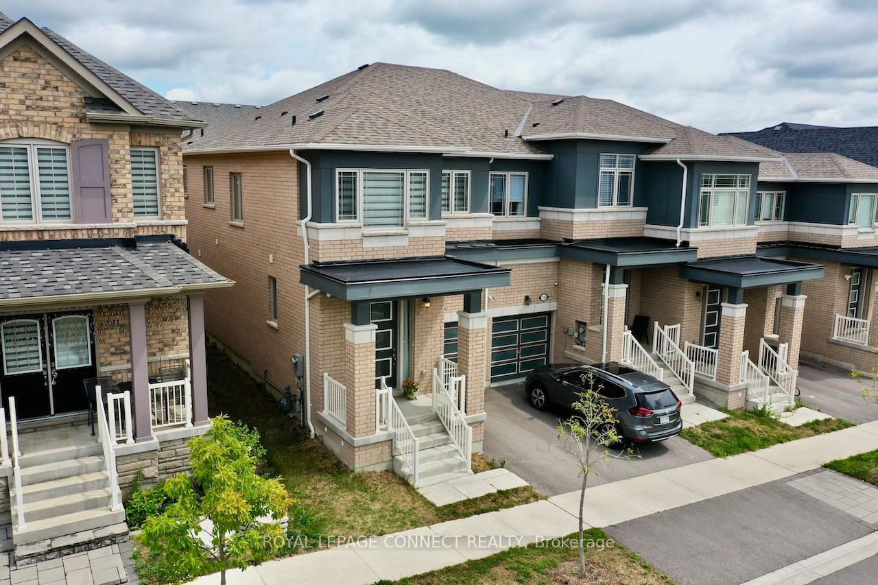 1162-sepia-square-pickering-ontario-e12308257
