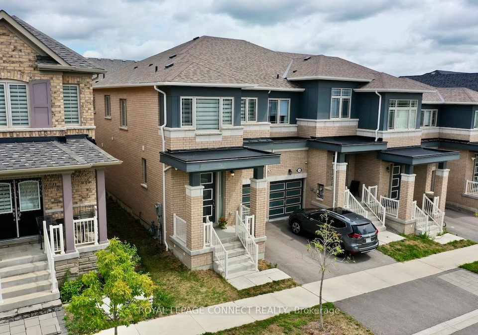 1162-sepia-square-pickering-ontario-e12308257