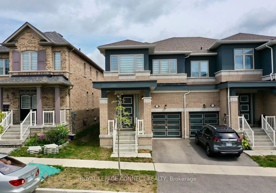 1162-sepia-square-pickering-ontario-e12308257