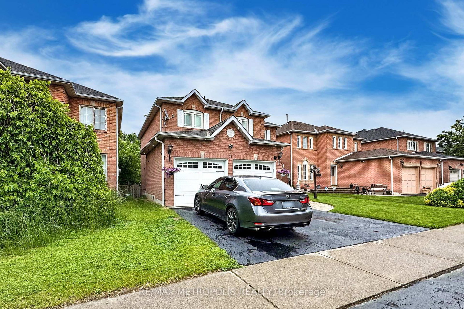 11-howes-street-ajax-ontario-e12308511