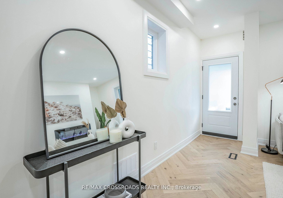 103-dewhurst-boulevard-east-york-ontario-e12308623