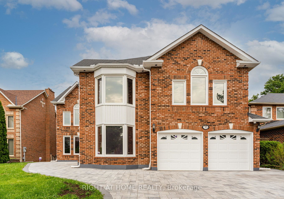 35-sayor-drive-ajax-ontario-e12308924